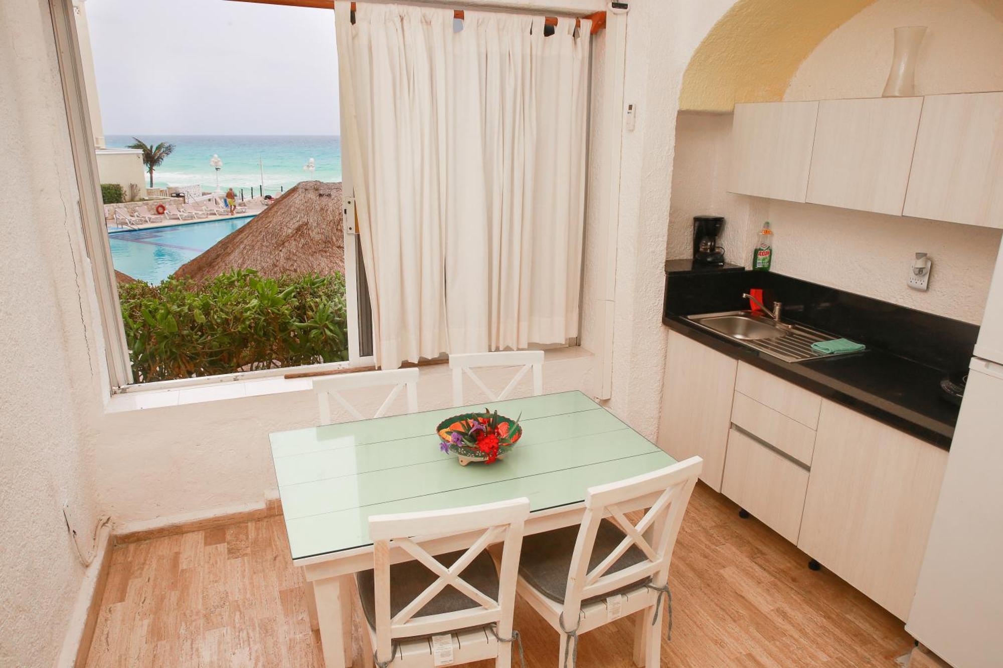 Cancun Beach Aparthotel Brisas エクステリア 写真